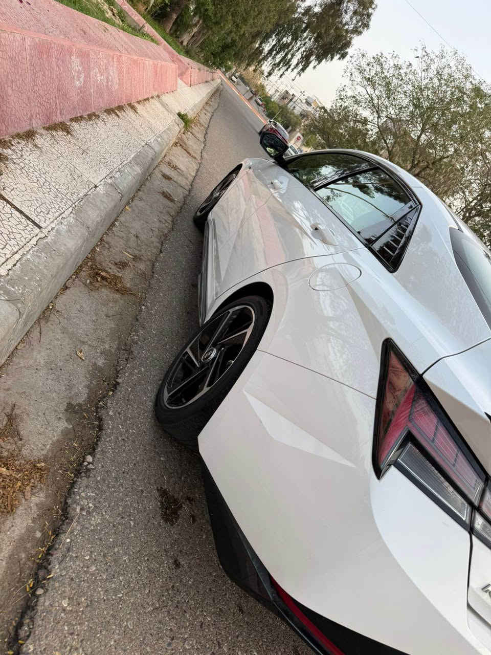 سلام علايكم النترا N موديل 2022 فول فول مواصفات سياره يجي سپورت 16 توربو سياره داخل للعراق بدون صبغ بل عراق صاير بيها جاملع صبغ فقط بدون دواخل بدون ارباك كلشي بشرط كير و مكينة سعر 158 و بيها مجال رقم سليماني رقم موبايل واتساب *********** أربيل, العراق
