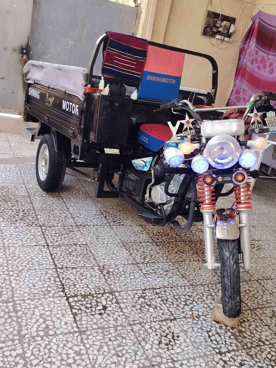 ستوته للبيع مديل 23 صار 3 اشهر من طالعه من الوكيل ستوته أوراق وكيل الدرجه مكفوله من الشخط السعر 2950 وبيه مجال *********** ابيع فارغه بدون محجر

