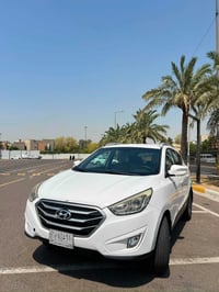 توسان موديل15 خليجي  سياره نظيفه حيل ماشيه 90km سياره بيه قطعه بارد جا...