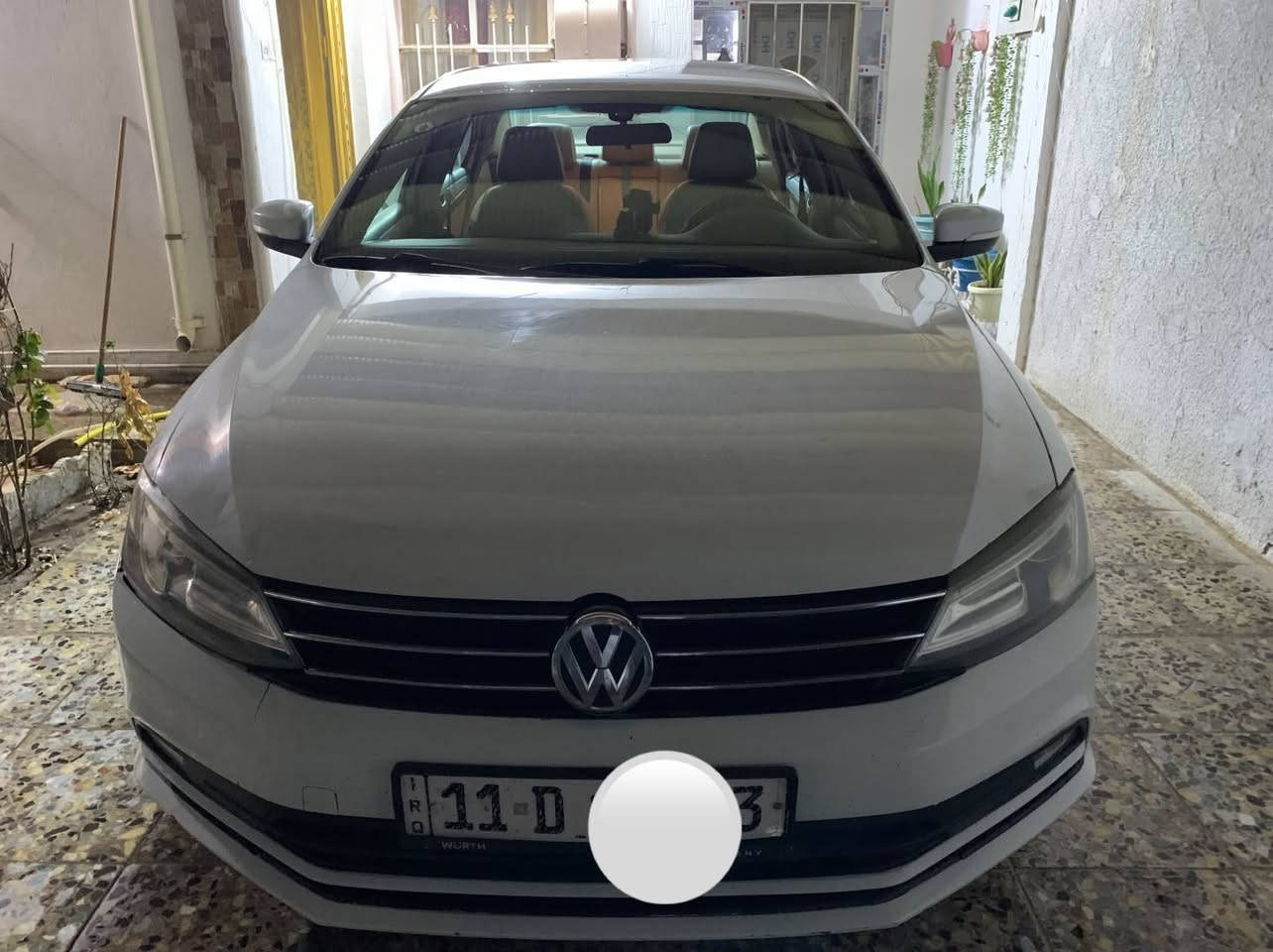 السلام عليكم
VW جيتا 2014 1.8 turbo 
رقم بغداد 
السونار موجود ويه الصور
السيارة بإسمي تحويل ثاني يوم 
***********
90$
