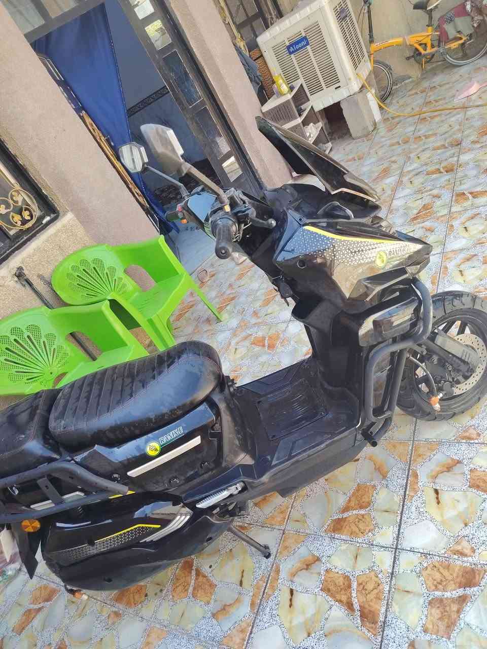 سلام عليكم موطور جبلي شحن للبيع بطارياته ليثيوم دراجة جديده فول السعر ٨٥٠ وبيها مجال مكان بغداد ابوغريب ***********
