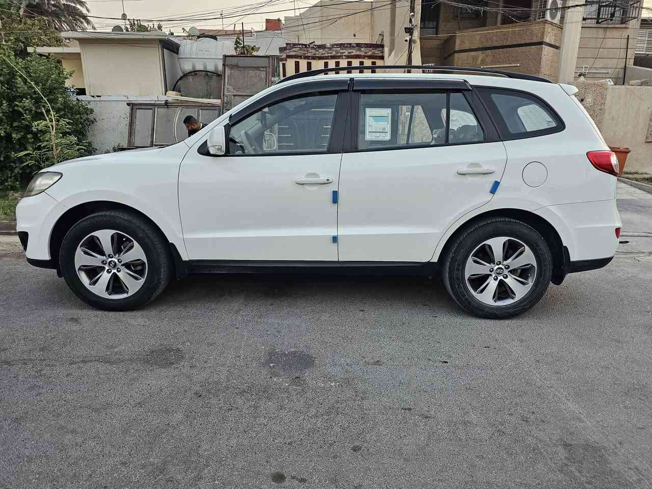 سلام عليكم سنتافي مديل 12 خليجي  الشركه العامه
رقم انبار    نكليزي تحويل مباشر
محرك 6 دوش 3500 
فور ويل دفع رباعي 
7 راكب تبريد 3 قطع فتحه
تخم تاير جديد حداديه جديده 
صبع دعاميه أماميه السونار بل منشور
السيارة جاهزه من كلشي 
مكاني بغداد العامريه االسعر 142 
*********** واتساب
