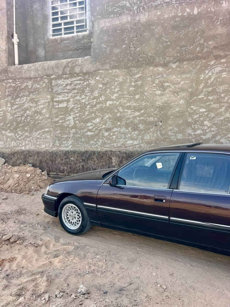 اوبل اوميكا
موديل 1991 ب اسمي تحويل مباشر  
محرك 2000 للبيع او مراوس ب احدث وبشهر ورقتين
سياره جديدة بمعنى الكلمة وجاهزة من كلشي 
شرط الك الفحص وتراي ونعومه 
محرك كير جديد ✅
صدر جديد ✅
تخم تاير جديد ✅
داخل جديد ✅
بدون خويس ✅
كهربائيات ضفيره بلاديه ✅
ارفلو بلادي ✅
كيجات كله شغال ✅
سستم سماعات درجه أولى ✅
سياره ب الحقيقه احلى من الصور ✅
المكان الأنبار الرمادي 
السعر 45$ بيها مجال بسيط 
رجائاً الي مو شراي لا يكسر بسعرها والسوك كلشي متوفر بي 
رقم الهاتف :***********
