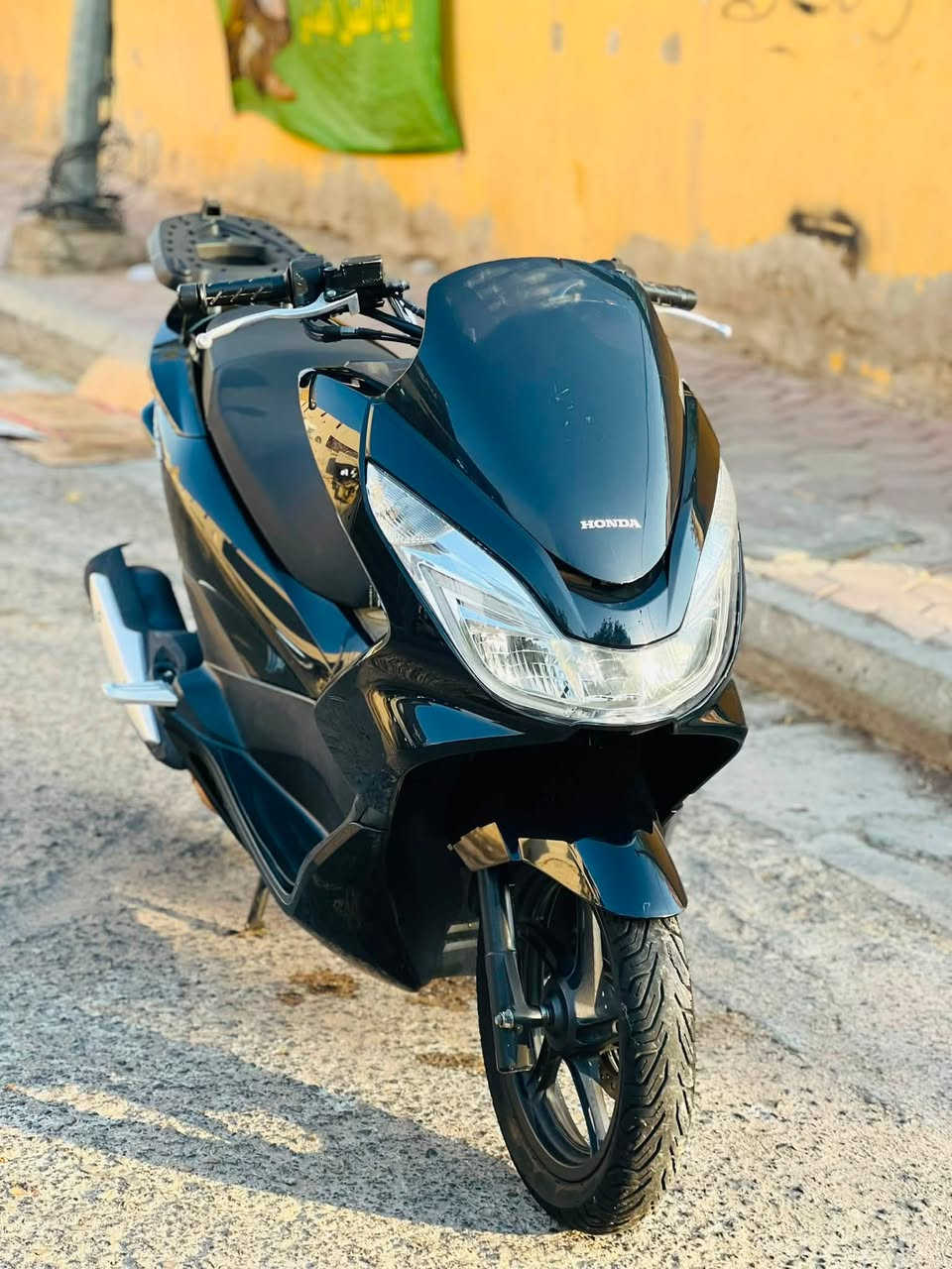 سلام عليكم
Pcx جيل ثاني للبيع مكينه 150مكفوله الدراجه أي ستفسار اتصل عل رقم 
***********  مكاني واسط كوت
