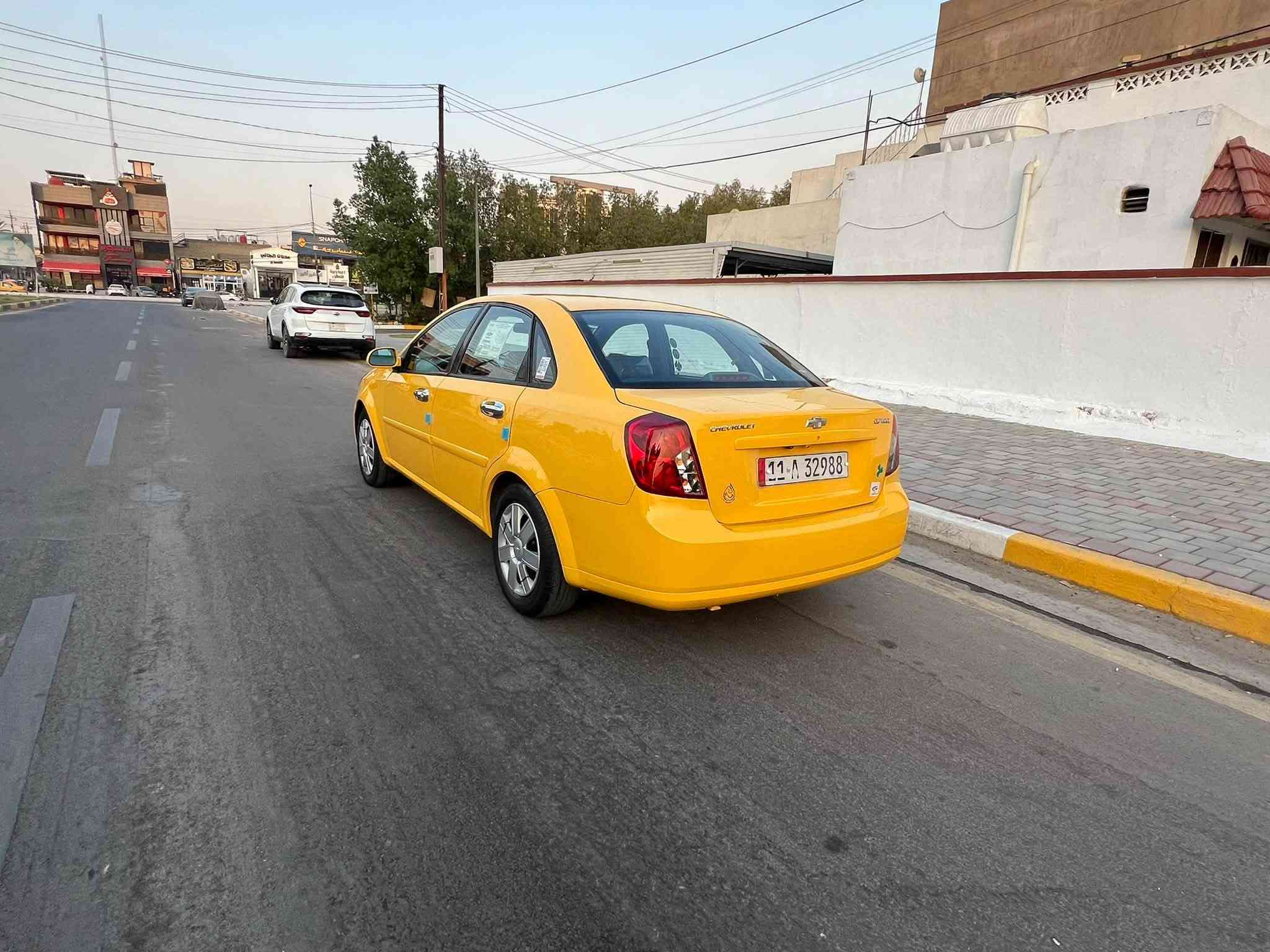 سلام عليكم وابتره خليجي موديل 2011سياره مكفوله من ضربه وتبديل ماعده صبغ جمليه فقط كير ومكينه مكفولته منضومه مال غاز بيه تبريد شغل دوشمه  فول تخم تاير جديد صدر مامي وخلفي جديد سياره بسمي هزه جديده رقم جديد سنويه جديده سياره جهزه وكل نقص مابيه جهزه عله خره حبايه السعره 68 مكاني بغداد بلديات وهذ رقمي ***********
