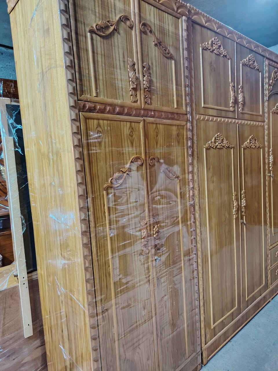 غرفه 5باب فول فول صبغ حراري شرط زان الصلي صبغ حراري لون جقليتي السعر مليون 175 عنوان موصل ***********
