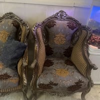 تخم ملكي للبيع 10 نفرات نظيف خشب  دمياطي السعر مليون 200 الخشب ثقيل  ا...