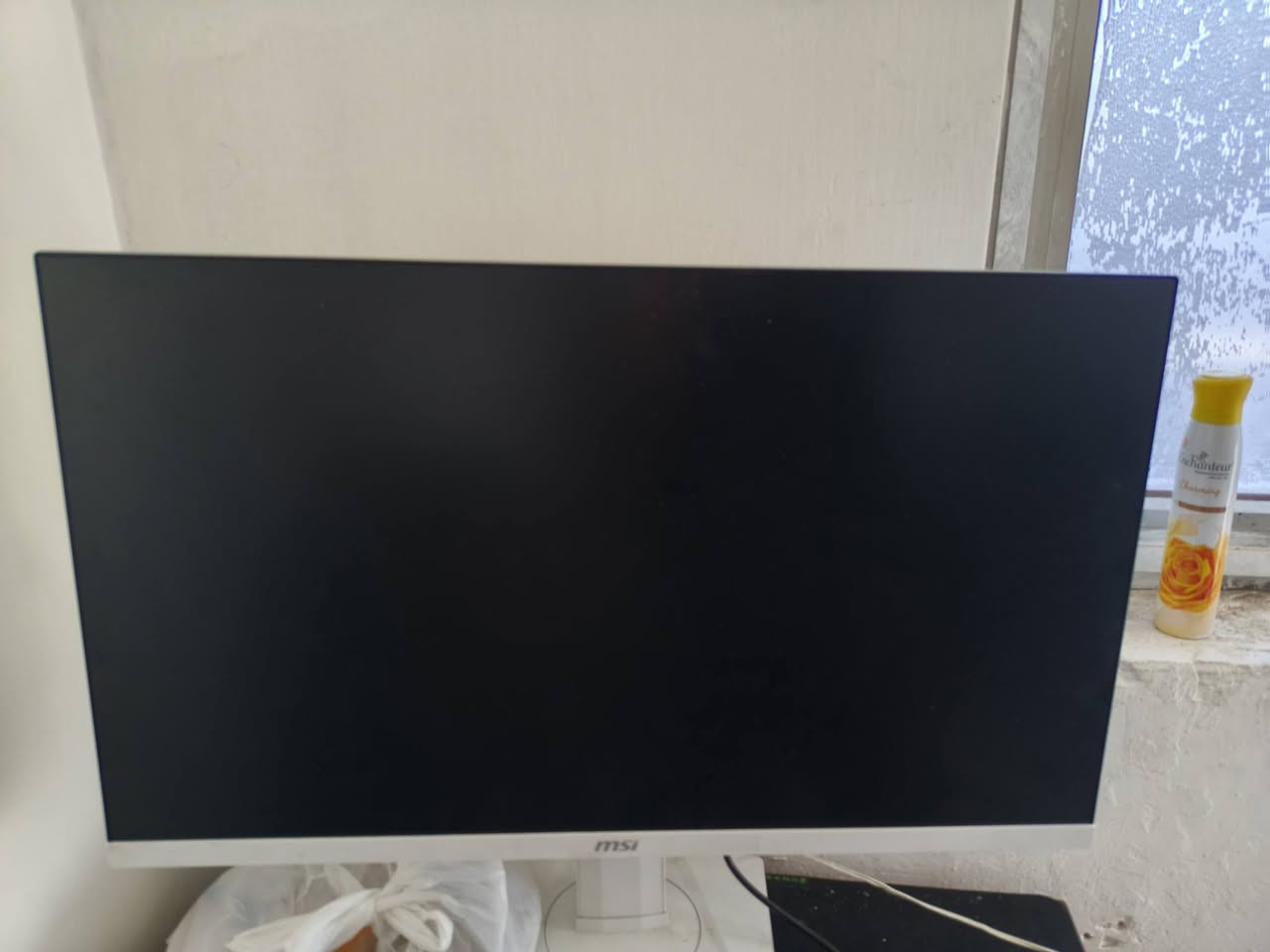 🖥️ شاشة الألعاب: بدقة 2K وتردد خارق يصل إلى 188Hz – يعني سلاسة خيالية وألوان دقيقة.
⌨️ كيبورد ميكانيكي: لاستجابة سريعة جداً في اللعب والكتابة.
🎮 يد تحكم بلايستيشن: أصلية وأداءها ممتاز.
💾 هار ديسكات أصلية: مساحات جبارة (2 تيرا + 1 تيرا) لتخزين كل ألعابك وملفاتك بدون قلق.
🔥 السعر: لقطة ومناسب جداً للجميع.
📩 للتواصل:***********

