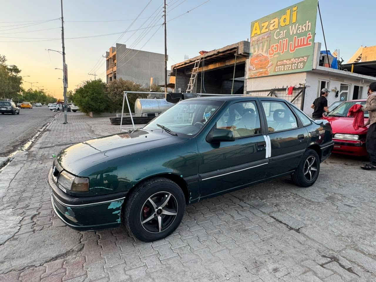 اوپل مودیل 95 گیر اوتوماتیک مەکینە 20 دوو جام کارەبا قفڵ مەرکەزی بیتاقەی بەزینی هەیە بەناو خۆمانەوەیە ئەیبی ئیس سعری 40 
***********
