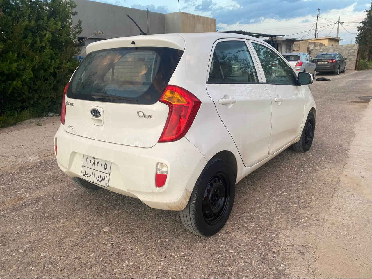 کیا پیکانتۆ خلیجی مودیل ٢٠١١ گیر تماتیک و ئاوێنە شەفت و چوار جام کارەبا گیر و مکینە و تەبرید بەشەرت سیارەکە بێ سبوغ و بێ لیدرانە پێش و پشت کەپس نرخی ٧١ وەرەقە و کەمیک مجال شوین هەولێر *********** أربيل, العراق
