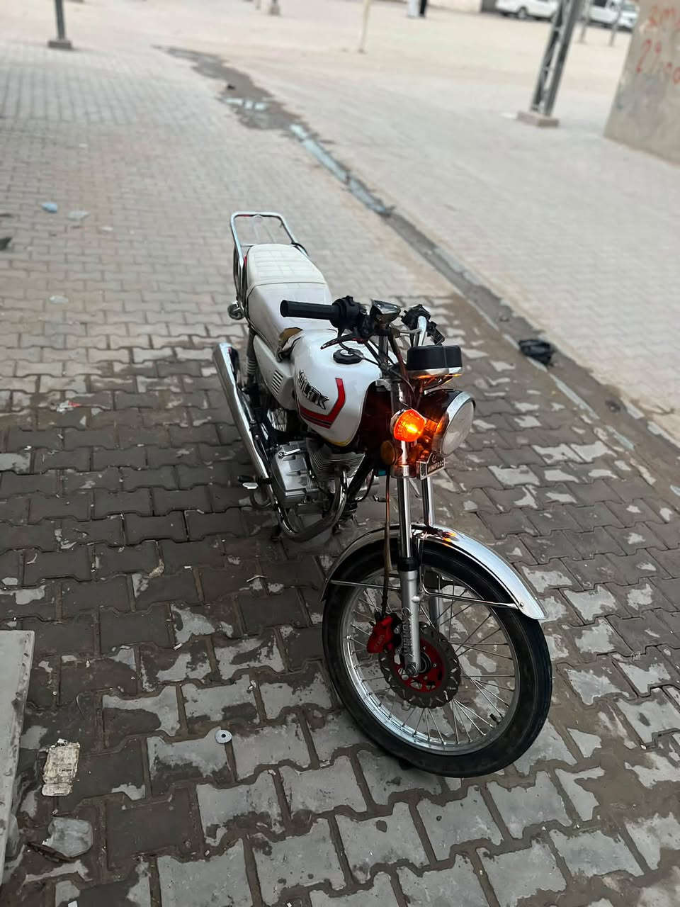نامه ابرو • غطاس • مكينة نشطة