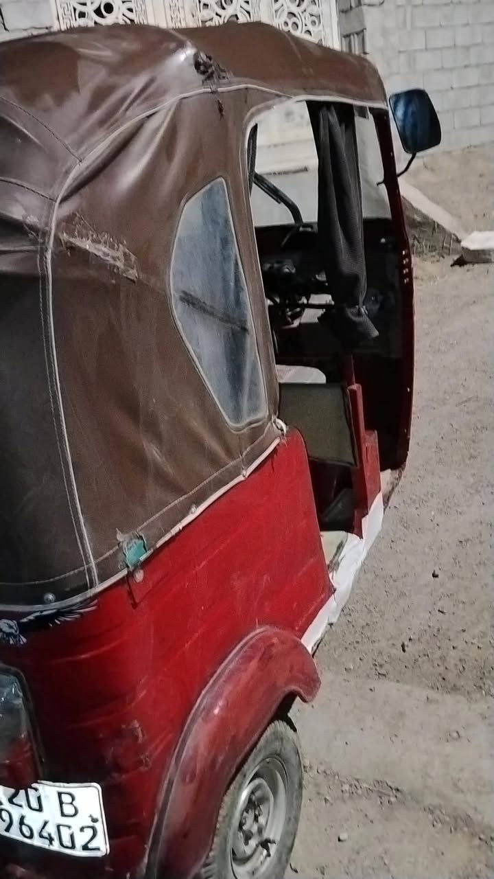 تكتك للبيع موديل 2019 نضافه فول اركب وصعد شارع جيب فيتر وتعال محركه مفول من نعومه ومن كلشي  هاذا رقمي ***********
السعر المطلوب بيهة اربعه مليون ونص 

رقم وسنويه ديالئ
