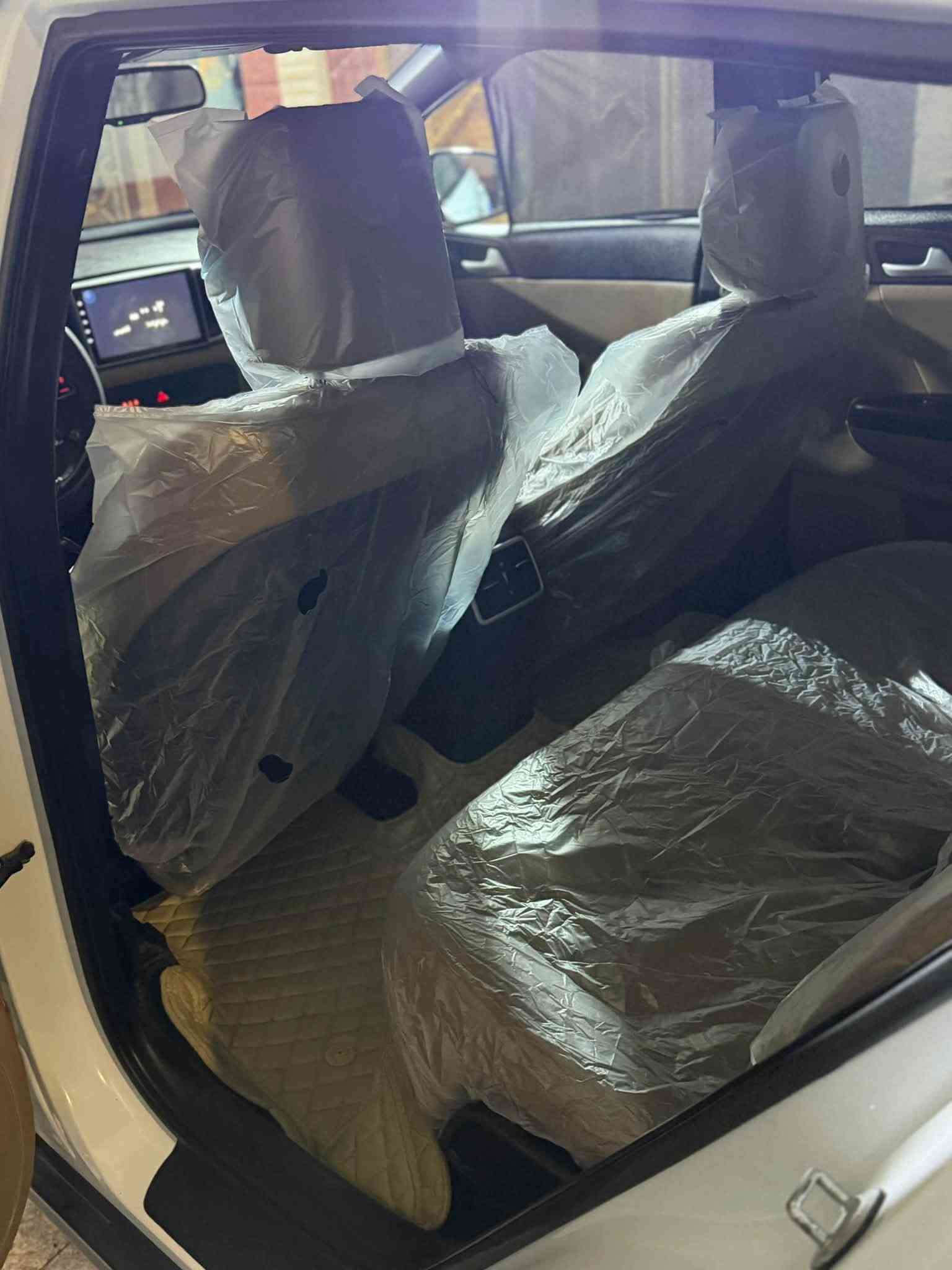 سلام وعليكم كيا سبورتج 2020 خليجي رقم اربيل تحويل وكاله بشرط سياره محرك 2000 دوش كفاله عامه عدا صبعين بارد بالحافه باب سائق شاشه اندرويد اخر اصدار  كامره خلفيه حساسات خلفيه تحكم ستيرن مثبت سرعه كشنات 2 كهربائي مرايات جانبيه شفط سويجات 2 بعدهه مامستخدم سبيرها منازل كل اغراض شركه موجوده كتلوكات تخم تاير جديد حداده بلاديه تبريد قطعتين دواخل لونين مخمل وجلد حمصي كلش جديده مغلف البجم نانو حمايه PPF ضمان 10 سنوات كل صيانتها بالشركه السعر $175 ورقه  الاستفسار اكثر اتصل ***********
