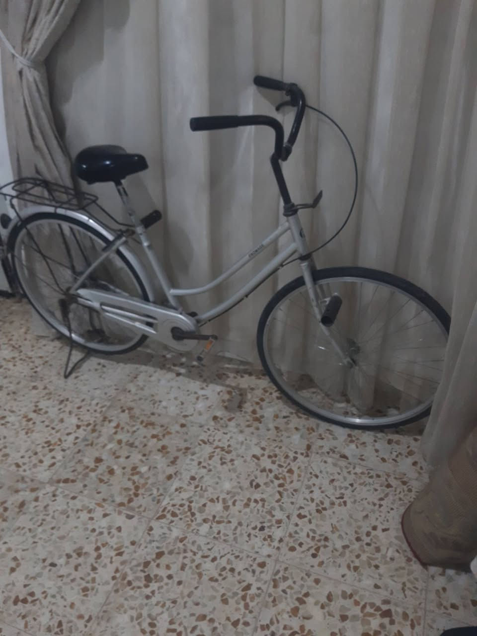 موديل ٢٠١٦ • تايرات جديدة • تعبان