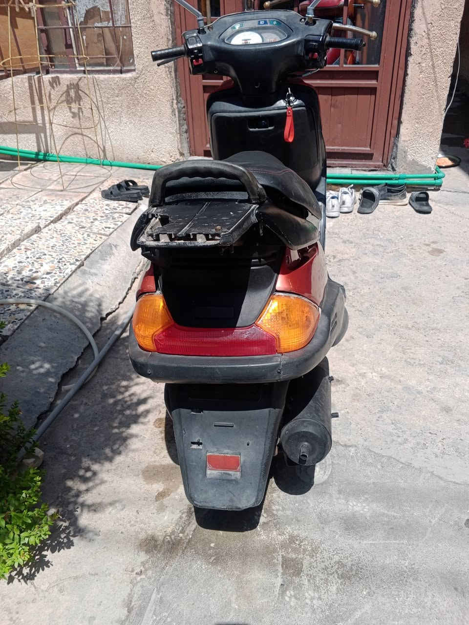 ياماها فضائي 140مكينة لا تنقيص ولا تبخير ولا نضوح شغالة نكرة بي وقت سلف هندر كهربيات شغالة كابرتر اصلية كفرات ابلادية مال كراب الدراجة السعر 300مكاني بغداد حي الجهاد ***********
