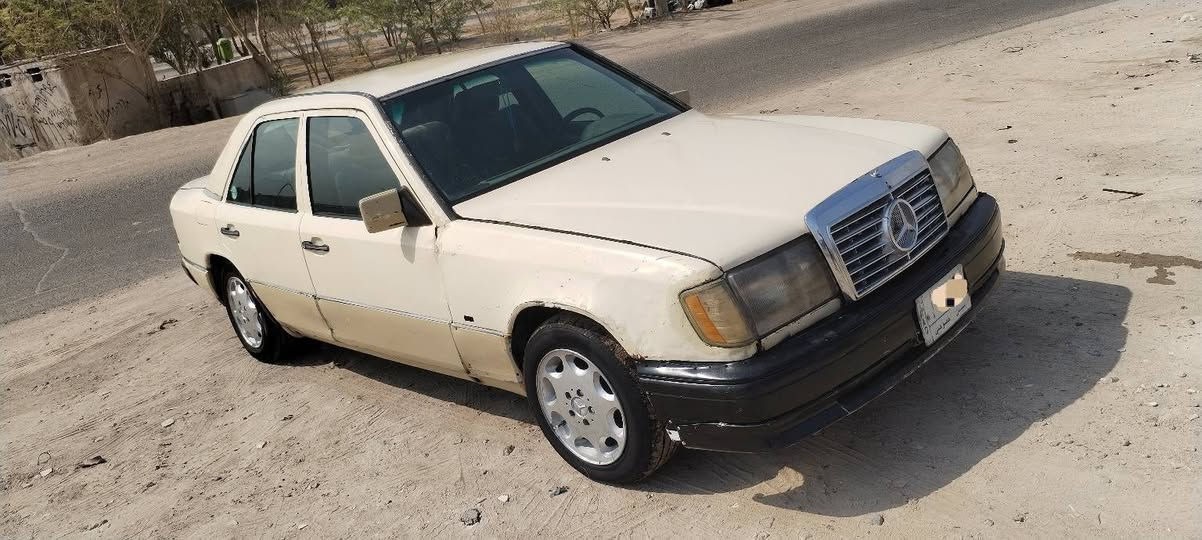 السلام وعليكم
مارسيدس 89
بيع مستعجل مكينه 2500
قواعد سليمات مداور ثاني يوم السعر 25 بيها مجال بصيط 
 عنوان البصره القرنه رقم الهاتف ***********
