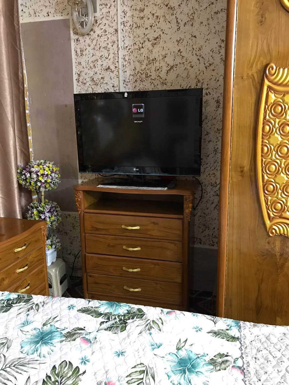 غرفة نوم للبيع  فصال عراقي خشب درجة اولى الغرفة كلش نظيفة وجديدة السعر مليون و600
العنوان بغداد جسر ديالى 

***********

