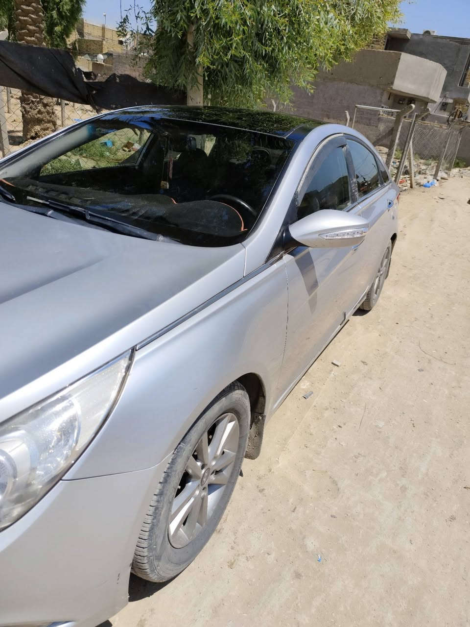 سوناتا 2012 امريكي فول limited 
بصمه تشغيل +ابواب+جنطه
بانوراما 
تبريد قطعتين  ثلج +تدفئه شغاله
شاشه جبيره 
تحكمات +شفتات ستيرن 
نظام eco اقتصادي 
سستم صوت انفنتي فول
مانع انزلاق
مثبت سرعه
محرك 2000 تيربو كله ادير بانزين عادي ماكو قطره دوانز
السياره كلين بدون ضربه ماعده طخه بخشم جاملغ موضحه بالصور السياره بيها صفحه كلير فقط مكفوله من الضربه والحادث والتبديل والفتح كلها ليبل واحد
السعر 100 وبيها مجال 
مكانها بابل المركز شارع ١٠٠
***********
