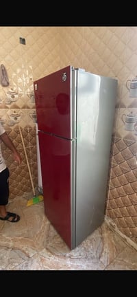 ثلاجه • جديده • استعمال شهر