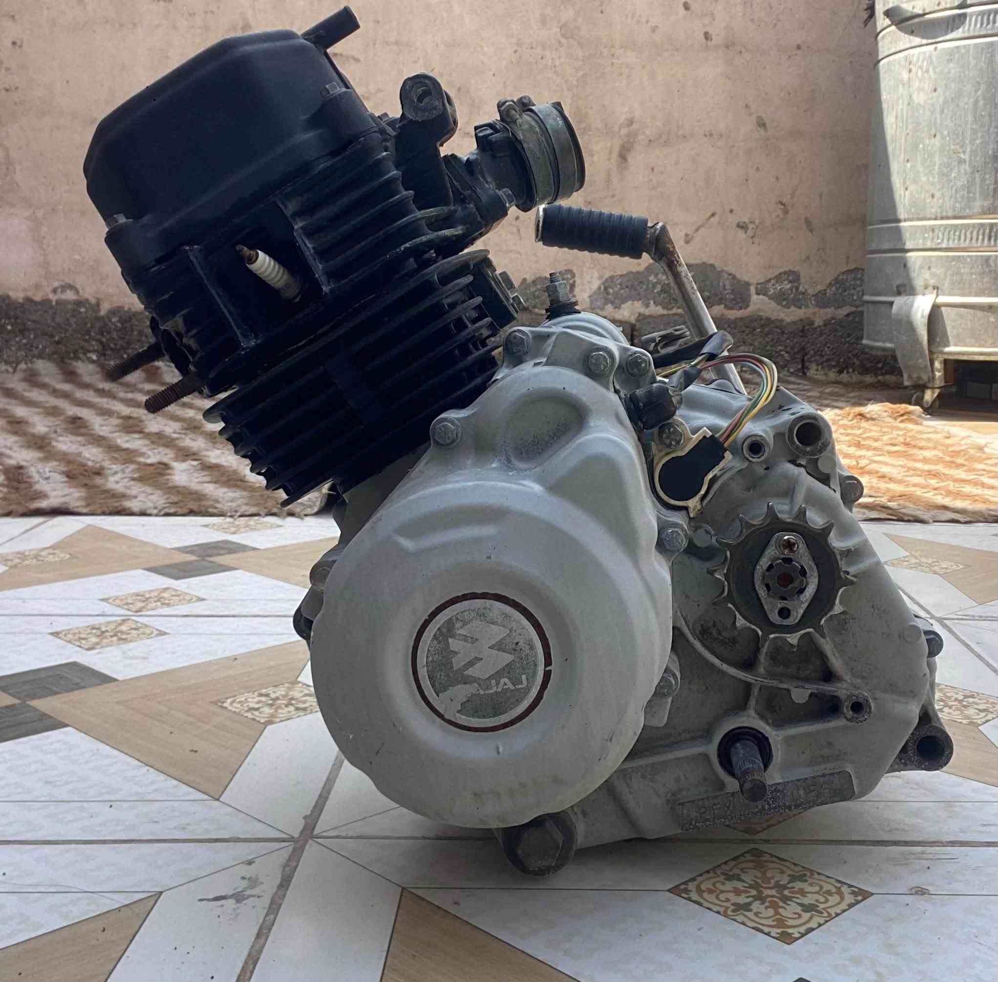 ✋✋سلام عليكم مكينه بوكسر 23 معمره جديد شلعه ومعدل مكفوله من تبخير من كلشي رايده ب 400 مكان بغداد *********** موجود اتصال واتس وخاص
