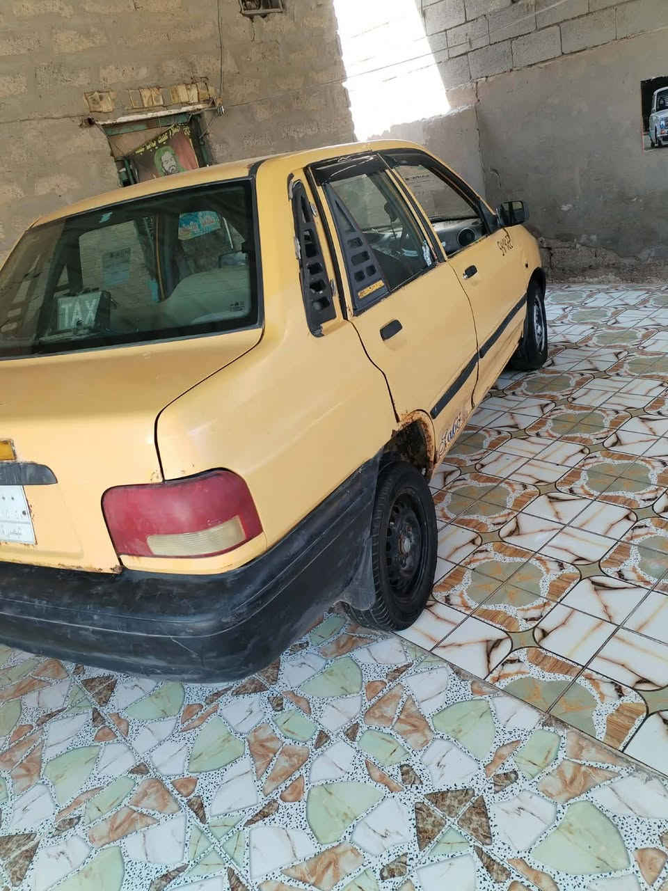 سلام عليكم سياره موديل١٤كير ومكينه بيه تبخير حداديه تخم تاير كهربايات كل شغاله سنويه نافذه بل ٢١ رقم بصره راعيه بل بصره ماندله تعهد من سرقه وعشار بيع كوم حديد سياره حلوه سعر ١٠ ورقات المكان ميسان عماره قضاء قلعه صالح الستفسار تصل ***********
