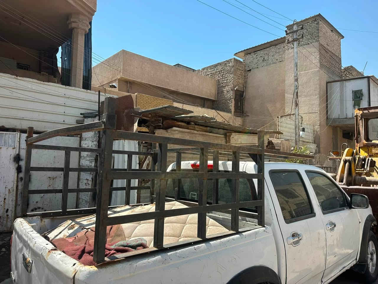 سلام عليكم اخوان محجر مال بيكم تفصال نضيف سعره 60 وبيه مجال قليل.مكان بغداد الحبيبيه قرب ساحه الحمزه رقم هاتف ***********
