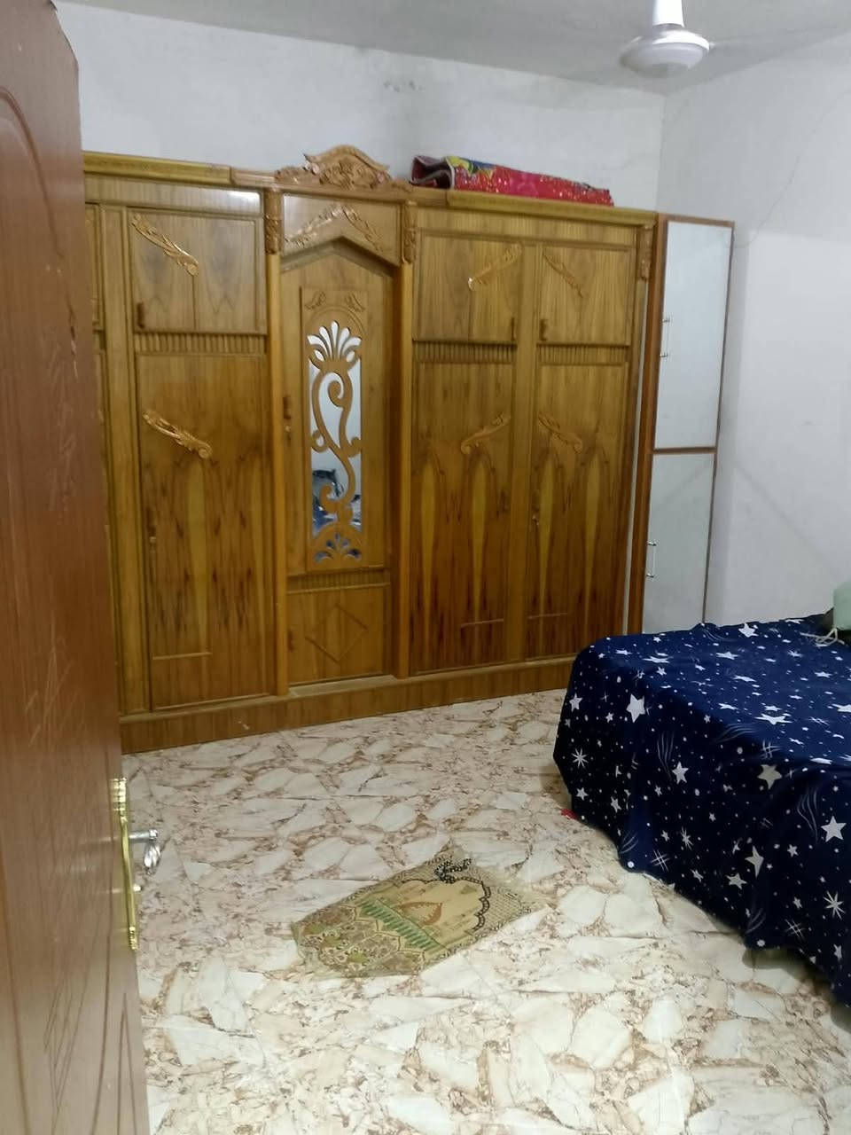 الديوانية حي الصدر الثالث • ١٠٠م • غرفتين وصالتين