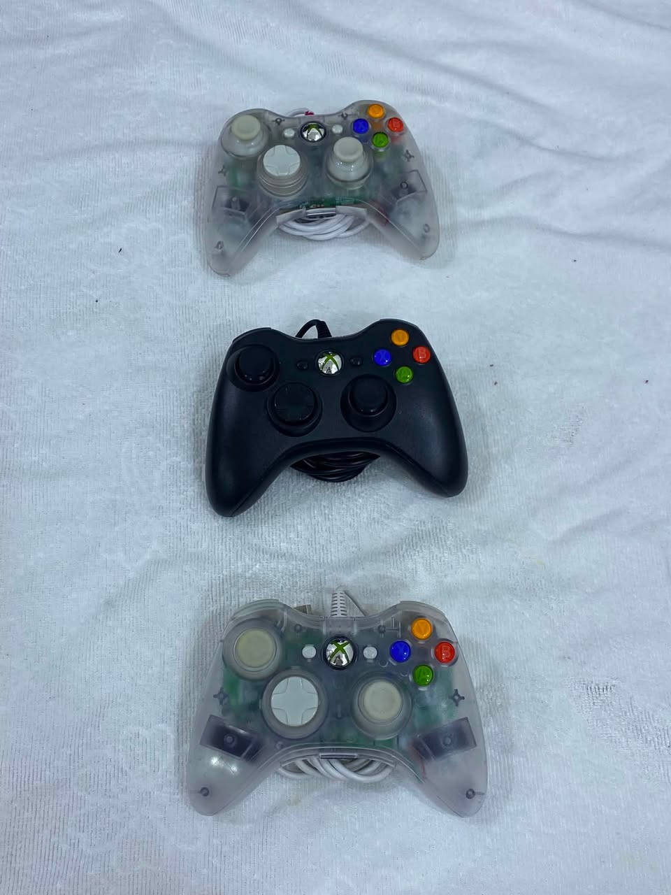 سڵاوی خوای گەورەتانلێبێ
ئەمXbox 360مان هەیە بۆ فرۆشتن ماشەاللە تابڵەی پاکە کامل عەشیای خۆی هالەتەکا بێکێشەوماڵەکە بەپاکی ماوەتۆۆ 

٣دەسکی وایری هالەتەکا 

٢٤٨یاری هاتیا 

کامل عەشیا ٤ئەکاوەنتی هەیە

سەبارەت بەنرخەکەی پەیوەندیمان پێوەکەن یاخوود نامەبنێرن

ژم/***********

