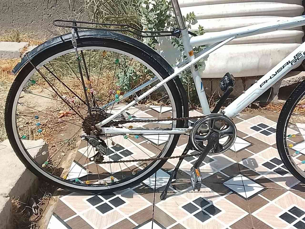 سلام عليكم باسكل لبيع شوفت عينك باسكل نضيف 
ويستحمل عر وير سعر خمسين وبيه مجال حجم سبعه وعشرين 
الرقم 
***********
