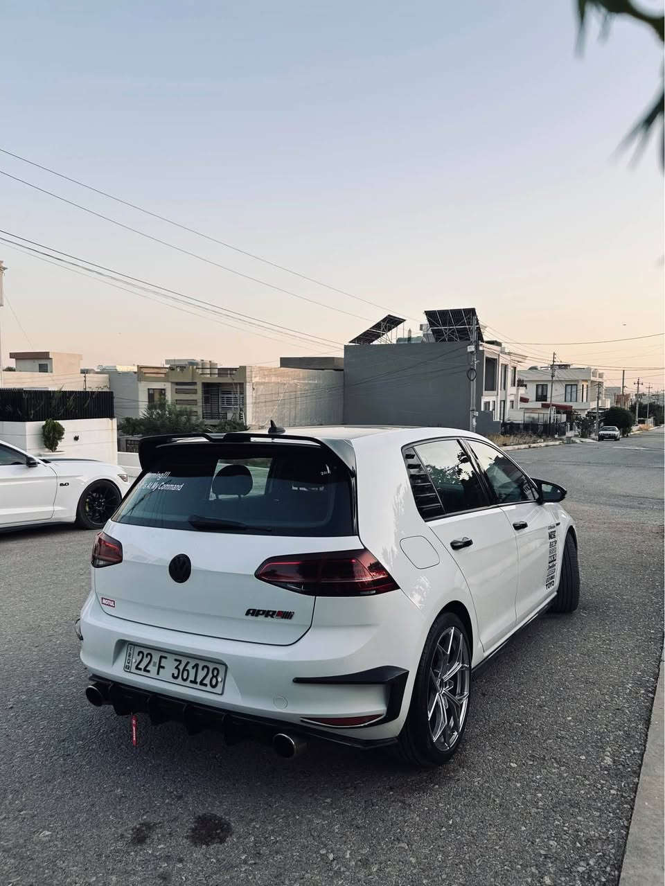 بِسْمِ اللَّـهِ الرَّحْمَـٰنِ الرَّحِيمِ
Golf GTIs 2017  🔥✈️ 

چامرخ و نیو دەرگای سبوخە 
کەمەک ناودەرکەی سبوخە
٢ pdr بچوکیش 
پێش و پشتی کەپسە 
ڕادێتە بیلادی بە شەرت حەماوە
یەک دینار مەسرەفی تێدا نیە
١١٢٠٠٠ هەزار ڕۆیشتوە   
………..
داون پایپ 
سیتەمی گزۆزی AK-47 خۆشترین سەوتی لە سەرە
بەرمەجەی سوکان یەک فڕە 
باک فایەر
لانج کۆنتڕۆل 
بەرمەجەی ٣ ماپ 
Stage 1+🔥🔥
کێڕ و مەکینەی بەشەرت فەقەت
قەپاخی کرایتەوە
تایە و ویلی نوێ و دەگمەنی لەسەرە 
داوای ١٢٨لێدەکەم مەجالی تێدایە 
شوێن/ هەولێر-کۆیە 
*********** أربيل, العراق
