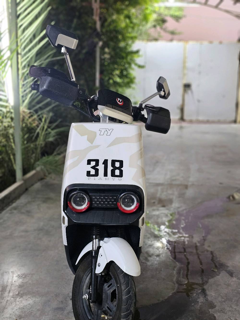 للبيع دراجة كهربائية TY نوع 318 🛵
✨ نظيفة وحالتها ممتازة
✅ تشتغل بصورة طبيعية
✅ إنارة LED أمامية وخلفية
✅ شاشة رقمية
✅ مرايات جانبية
✅ بطارية وكهرباء بحالة جيدة
✅ شكل مرتب وجذاب
📍 المكان: بغداد
💰 السعر500الف دينار عراقي
📞 للتواصل: ***********