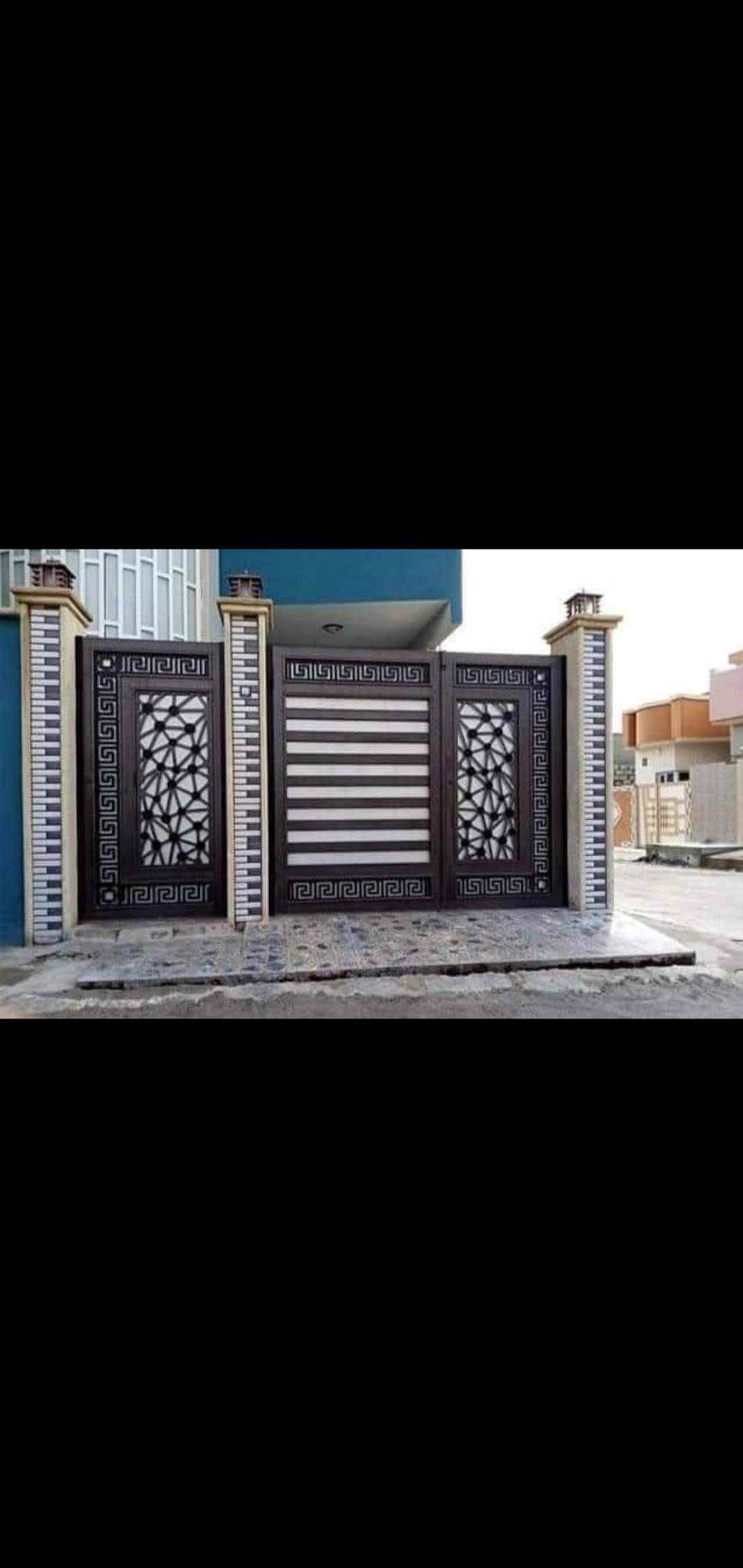 فصلات أبواب حوش حسب طلب الزبون الاستفسار ***********
