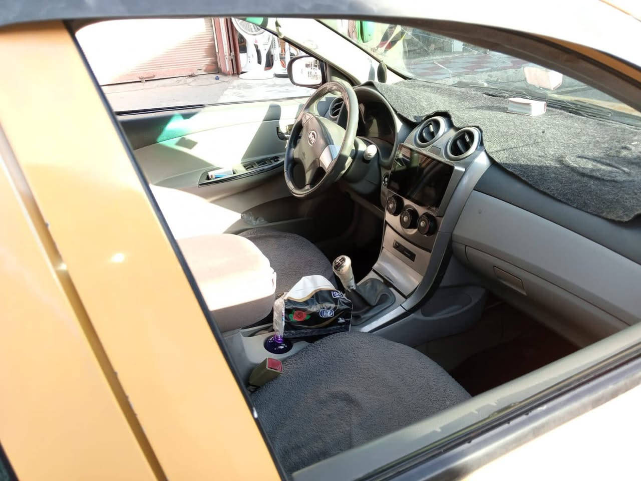 سياره BYD للبيع موديل 2013تخم تايرات جديد تبريد شغال السعر 48وبي مجال  للاستفسار***********
+مكلف بل نشر
