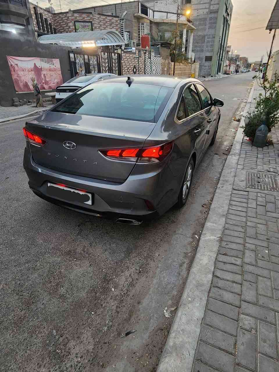 السلام عليكم سوناتا 2018 وارد امريكي ضربتها الصور بالعلان محرك تيربو1600 مفتوح معلي كازكيت السياره جاهزه رقم بصره سنويه 31 تنتهي هزه جديده تبريد ثلج حداديه جديده تخم تاير ماشيه 187 مكاني البصره السعر 99 مجال كلش قليل والسونار بالصور لاتخابرني دكلي شني بيها كلشي موضح بالعلان ***********/  ***********
