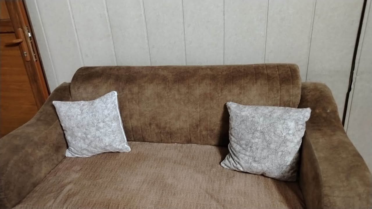 ديوان • خمس قطع • ٩م