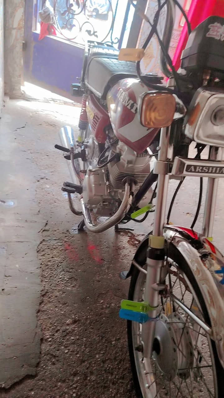 سلام عليكم دراجه نامه اصلي للبيع موديل 23والمكينه 25دراجه فول وحلوه كلشي ماعيزه كهربئيات كلهن شغله المكان بابل القاسم ليريده هذا رقمي ***********السعر 600
