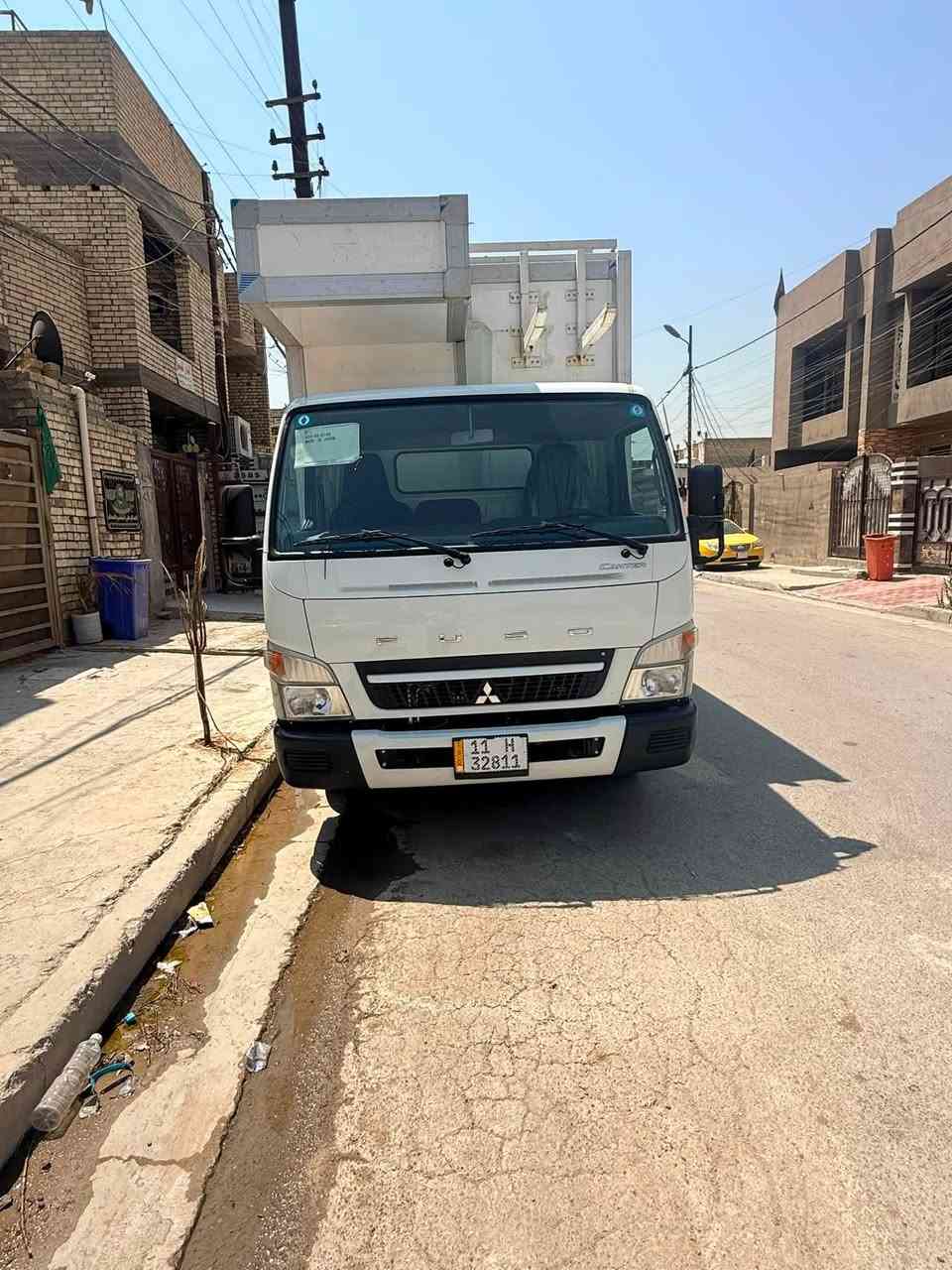 للبيع فوصا كنتر متسيوبيشي
موديل 2023 صندوقي 

طويله 5 متر 

زيرو السياره ماشيه 4 الف كيلو متر 

بعدها بدهن الشركة 

وهاي صوره المحرك بتراب الشركة 

رقم بغداد

بأسمي السياره كبل احولك

***********

