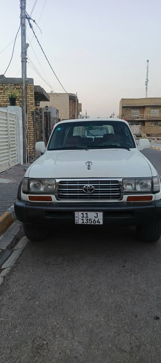 السلام عليكم سيارة الاندكروز موديل ١٩٩٧ البيع أو مراوس رقم الموبايل ***********

