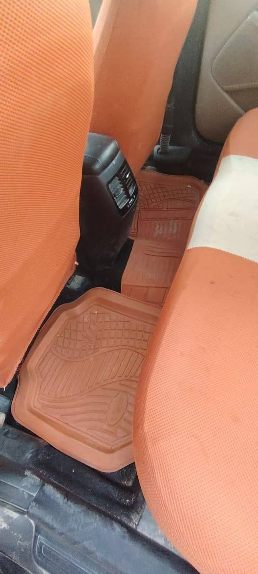 اوبتما رقم بغداد دولي موديل 13بيها طخات بصيطه سعر92وبها مجال مداور  ثاني يوم مكان السياره كربلاء موبايل ***********
