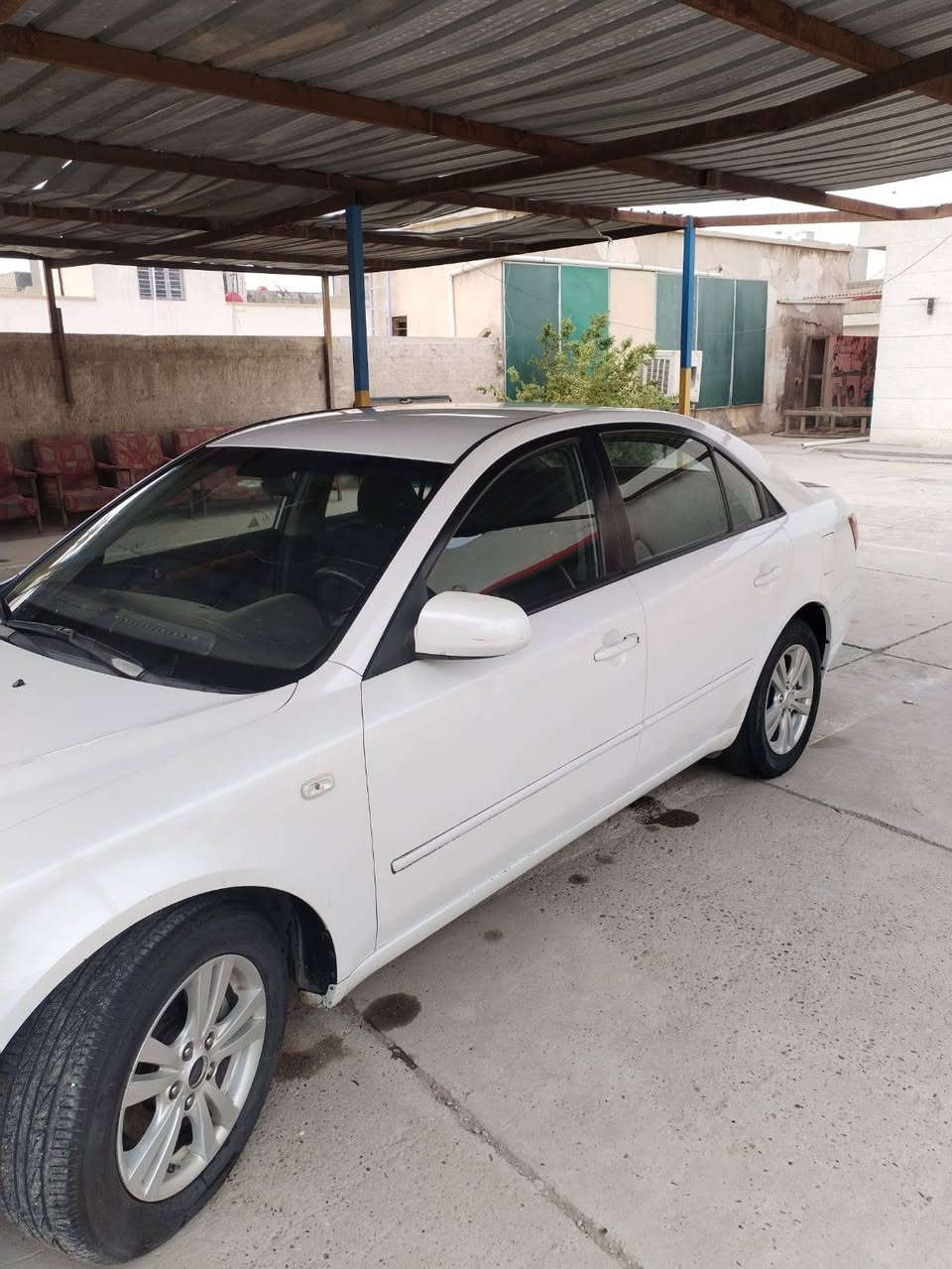 السلام عليكم سوناتا 2009 محرك 2400 بدون حادث الرقم بغداد مابيه صبغ مشروع وطني اللون أبيض العنوان بغداد السعر 125 للاستفسار ***********
