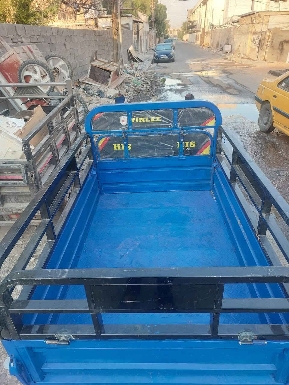 البيع الحجم الكبير مابيه اي نقص جاهزه بطاريات جدد  سعر مليون و 100 بيه مجال شي بصيط سكن بغداد متواجد خاص او هاذه رقمي تحياتي ***********

