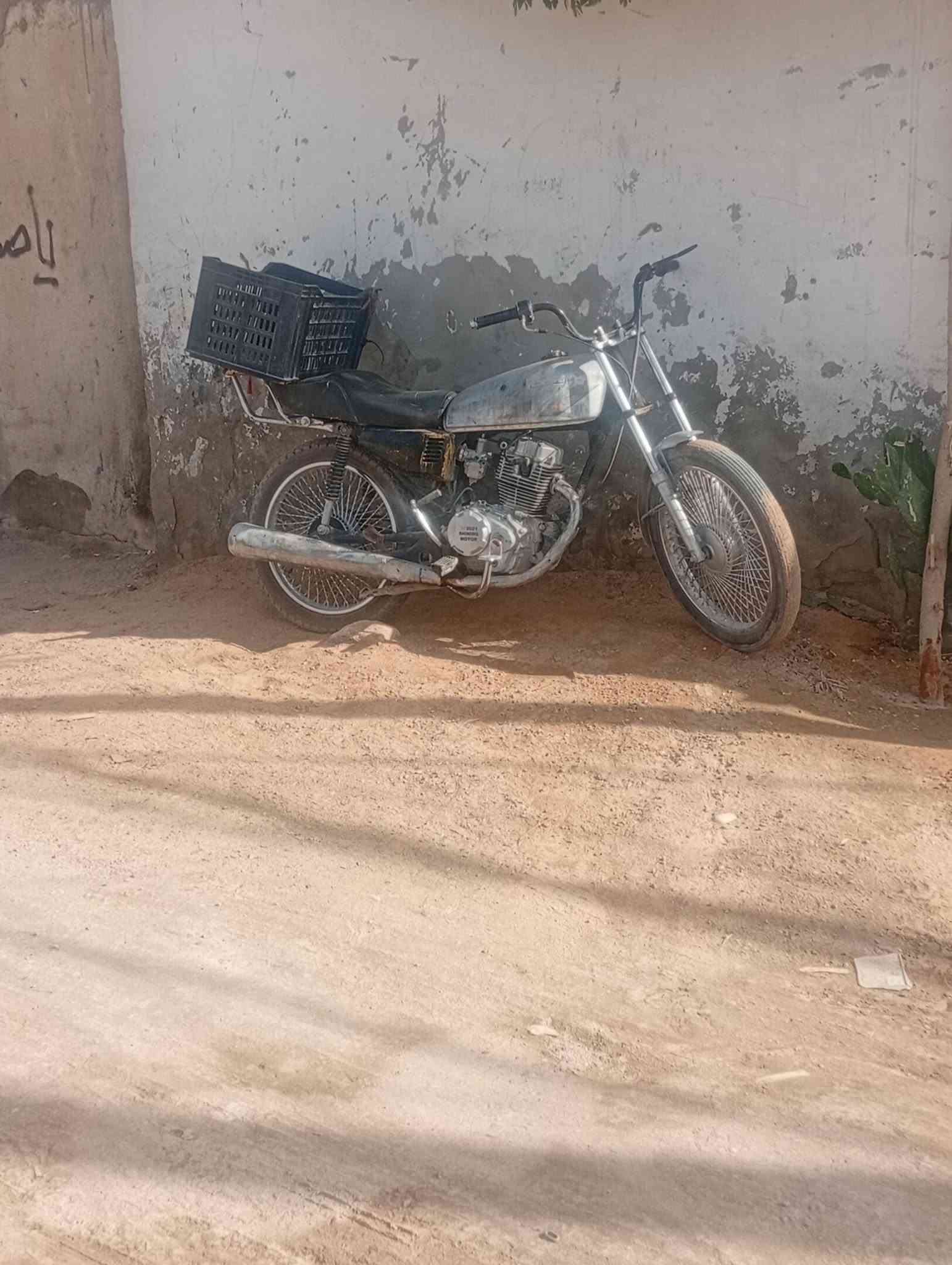 سلام عليكم 4كير بيه محرك مال جمرة كلشي  ماعايزة مال شغل ستوني مجفته تايره وره جديد ويلا جدد محتاج وريد ابيه قفله 175 كلك نجف شارع المطحنة ***********
