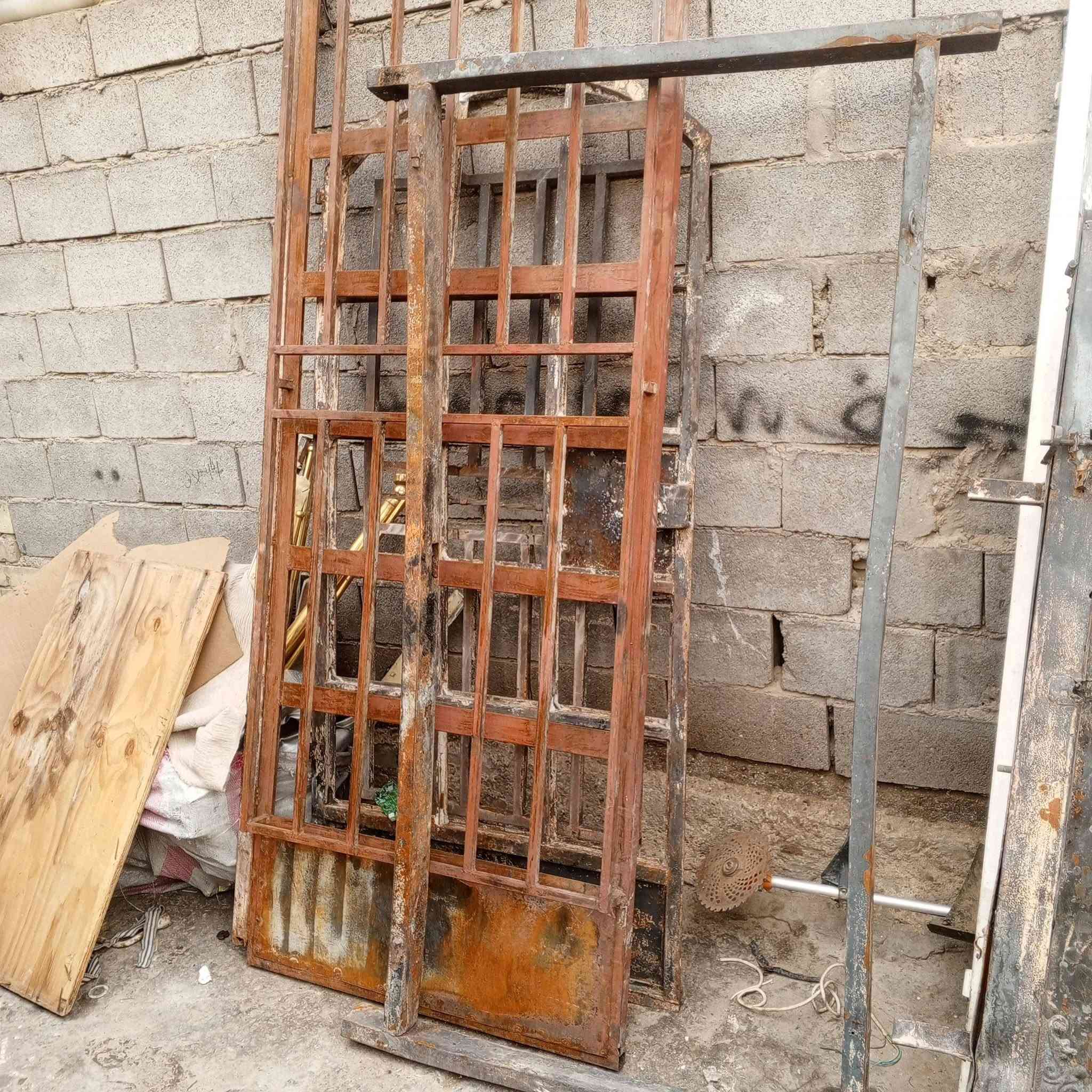 بيبان للبيع
