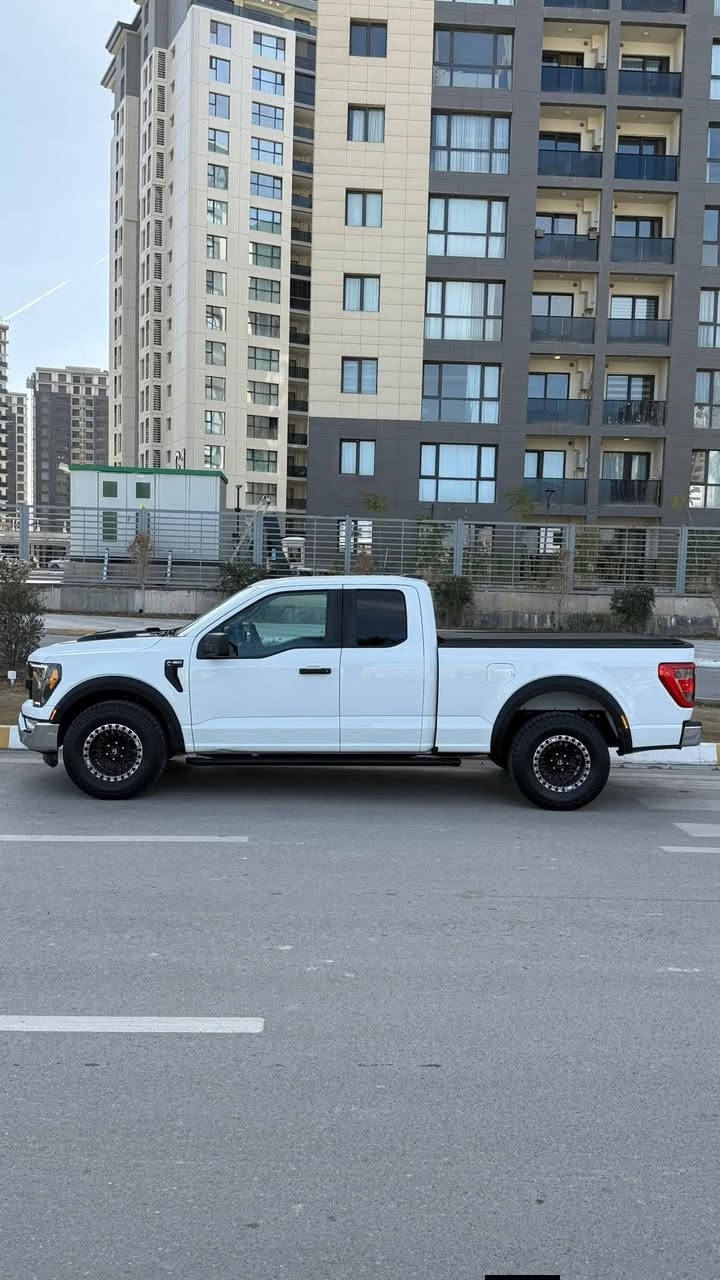 بسم اللَّٰه الرحمن الرحيم
اللهم صلِ على محمد والِ محمد  

للبيع او المراوس 
فورد F150 XL 

موديل 23

مرقم بغداد 

Sport قماره وربع بدي طويل 

فول عدا لفتحه  

ضرر جاملغ وبنيد 

حساسات  خلفية وامامية

كير 10نمر 

مكينه 5.0 

8 سلندر

رادار 360درجه

لايت  زنون Ladشكل جديد 

شاشات  ديجيتل  وكار بلي حجم كبير فول مواصفات 

 مثبت سرعه

داخل جلد رصاصي 

منافذ كهربائية داخل السيارة 

ترحيب محيطي 

انارة محيطية 360 درجة  

تخم ويل وتايرات جبلي وكت كامل رابتر
بس تحديث مكلف فوك 40ورقه
 السياره احلى من الصور بألف مره وجديده حيل ماشيه 43 الف ميل

منافذ كهرباء 220 فولت و كذلك 110 فولت بكل مكان بالسيارة  منفذ بالبدي  

وضعيات القيادة اكثر من 7 انظمة ( جبلي و صحراوي و اقتصادي و طبيعي و سبورت و سلس و صخري و ممطر الخ...)

 

للأستفسار ***********
