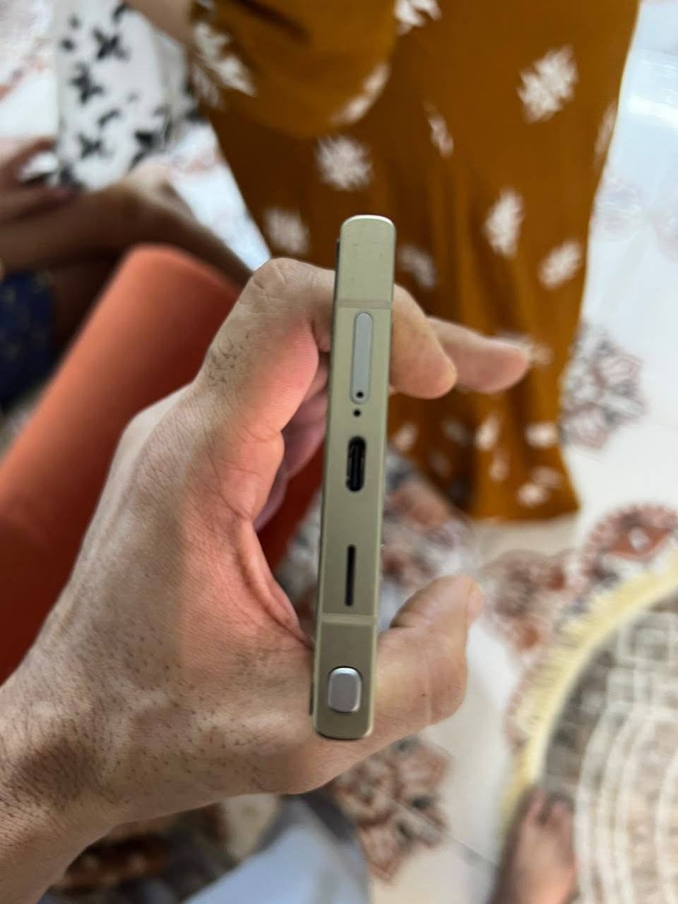 اس 24 • ٢٥٦ • شريحتين