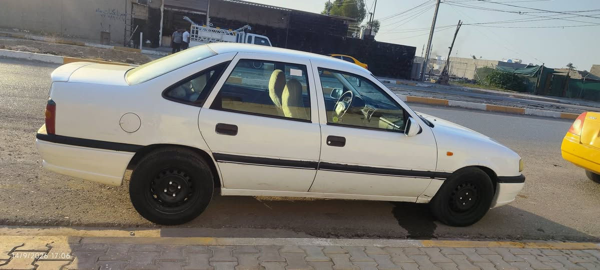 اوبل فكترا موديل 1995  دفتر بانزين بي سنويه مشروع وطني لحد 2025 سنويه خلصنه صار 10 اشهر سنويه خلصنه كير ومحرك جديد سياره تبريد ثلج هلالات مامعمر شرط التحويل والغرامه السعر 50وبي مجال شراي اتصال***********

نص مكتوب في الصور:
- 14/9/2026 17:07
- 14/9/2026 17:06
- 14/9/2026 16:38
- 14/9/2026 15:57
- 14/9/2026 16:57
- 14/9/2026 16:55