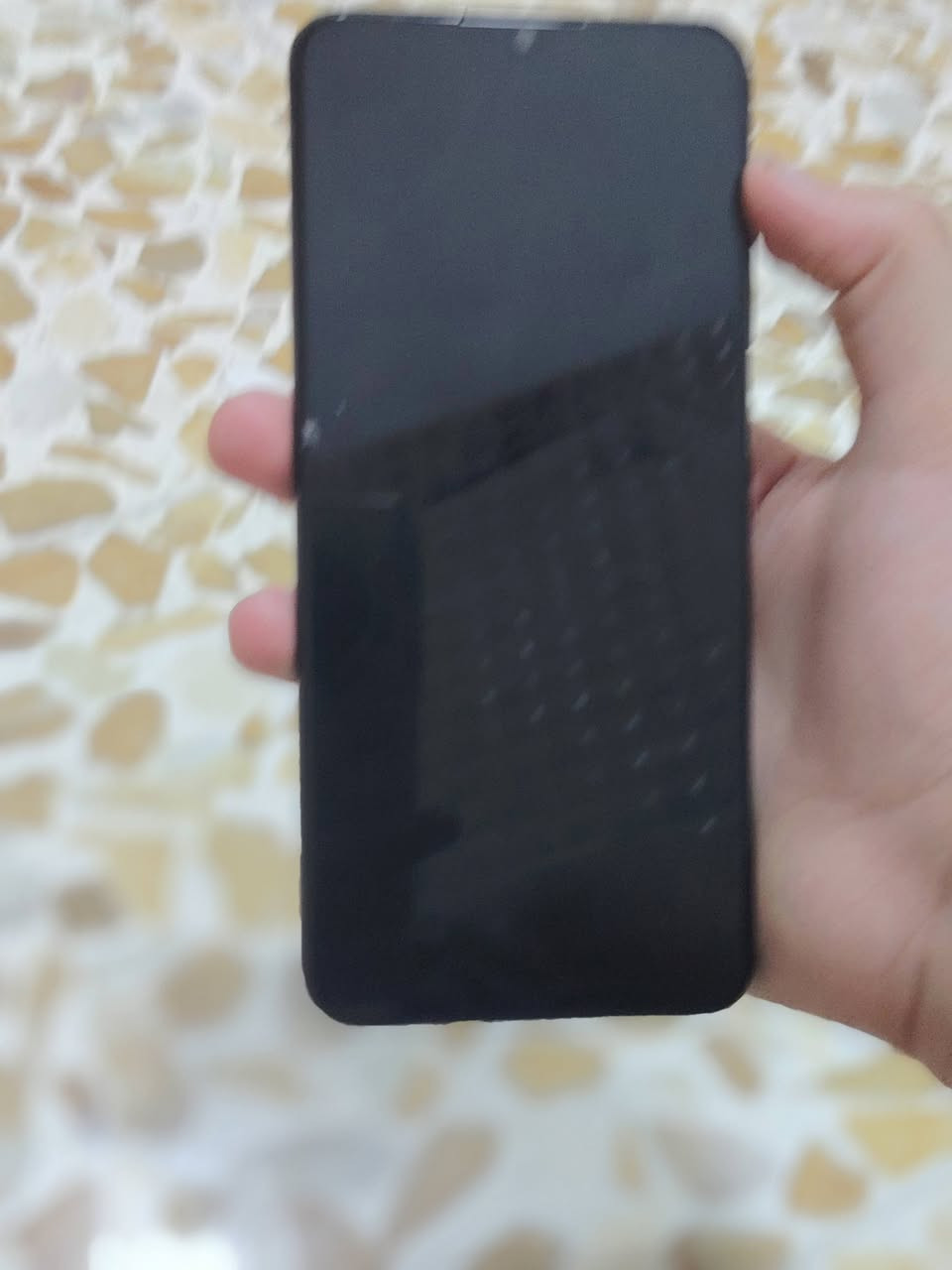 موبايل سامسونج مبدل شاشة والشاشة الحالية بيه فطر خفيف ومابي اي تعليك لان مبدل شاشة اصلية السعر 80وبي مجال بسيط الرقم***********
