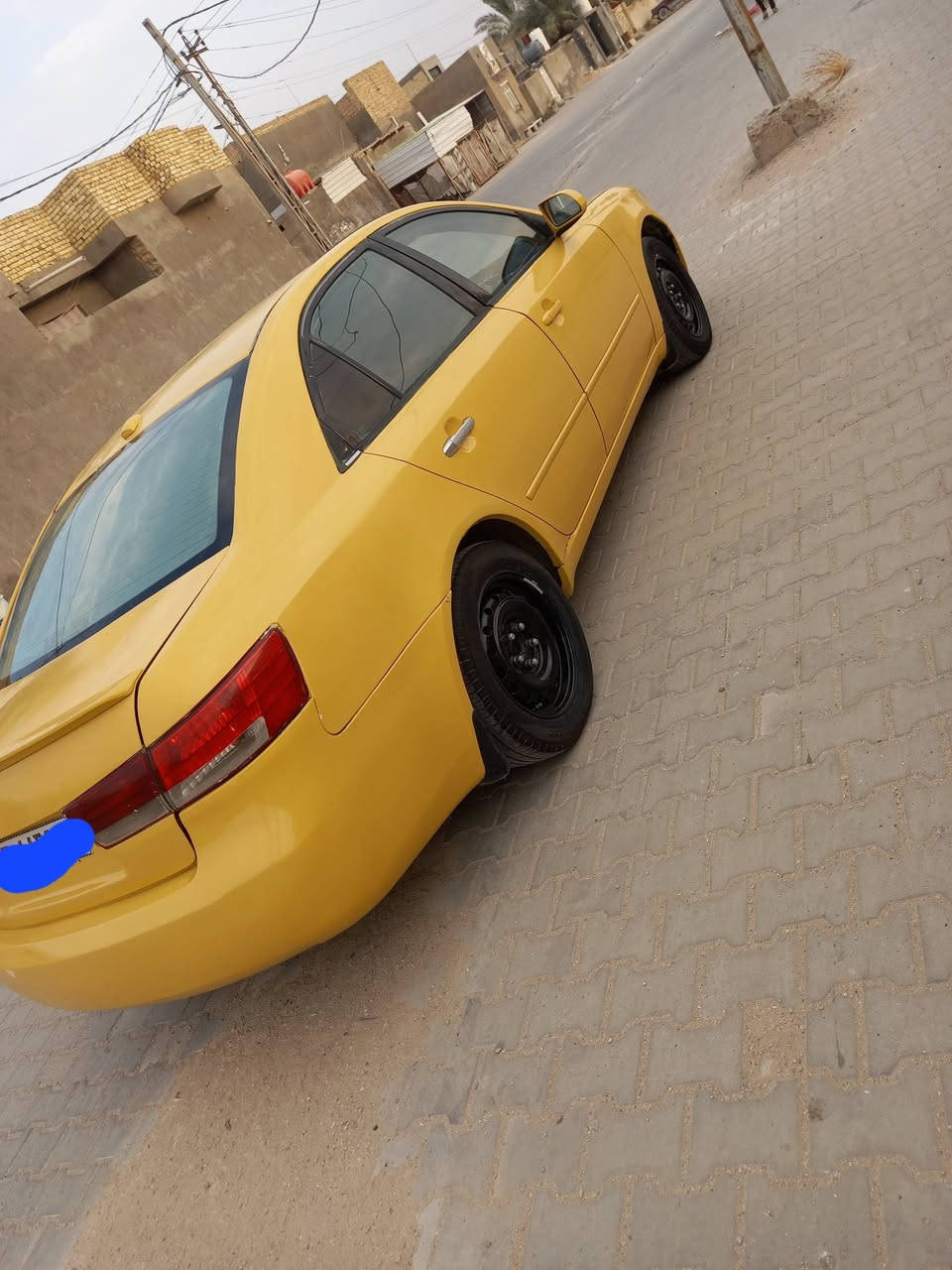 السلام عليكم سوناتة موديل ٢٠٠٨ وارد أمريكي ضررها جاملغ خلفي بدون عابر مكينه ٢٤٠٠ كير خمسة نمر سيارة كير مكينة حدادية ورة وكدام جديدة تبريد ثلج تخم تاير جاهزة رقم بغداد انكليزي شرط التحويل مكاني سماوة سعرها ٧٦ الشراي يتصل ***********

