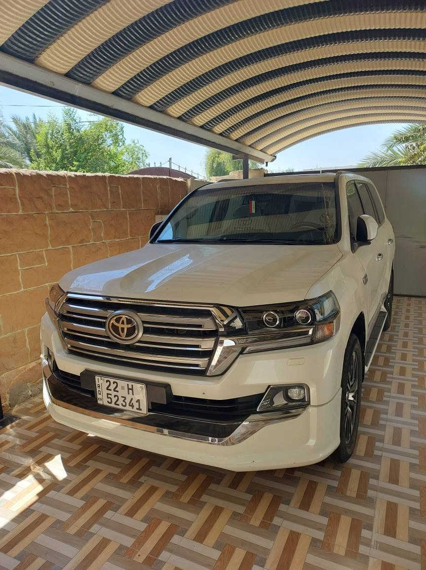بسعر منــاااااااســب جــداً
 للبيــع او مــراوس  بتاهو او جمسي حديث 
مكاني ديالى بعقوبه. 
لاندكروز 2019 جيهان GXR محرك كير مكفول عام جميع جديده الي يدور جديد ومناسب
السياره احله من الصور بالحقيقه 
فول مواصفات 1/1 💯 :
1- فتحة 🕳️
2- بصمة 🔐
3- ماشية 120 حقيقي 🧡 وقابلة لزيادة 
4- حساس خلفي وامامي 🎶🔊
5- ثلاجة 🥶
6-  كرسي كهرباء ⚡
7- تشغيل عن بعد 💥
8- شاشات عرض 💻
9- ماشيه ٧٥ حقيقي شرط الفحص 
10- 8  ايرباك 
11-دفع رباعي 🎮
12- شاحن واير لس
12- رقم أربيل انكليزي تحويل مباشر 
حجم المحرك: 6\4000✅
ملاحظة // بيها صبغ صفحه السايق بدون قطره معجون ومقدمه القماره أثر سقوط شجرتين عليها بدون حادث السيارة شرط الفحص ✅ 
جديدة بمعنى الكلمه شرط زيرو  تخم تاير حدادية تبريد جاهزة من كلشي مابيها اي نقص وبالعافية ع تكون من نصيبه
بأسمي شخصياً هزه وفحص جديد تحويل مباشر   

🟩 السعر ( 385 $ )💸وبيها مجال جداً بسيط الي مايعجبه السعر ليعلق وان شاء الله يلكه الاحسن 
                    
بيع او مراوس حسب القناعه 
ماكو هيج سعر بهيج نظافة 
للإستفسار الاتصال ع الارقام التالية 
***********

تحياتي لجميع 🌹 🌸 بعقوبة, ديالى
