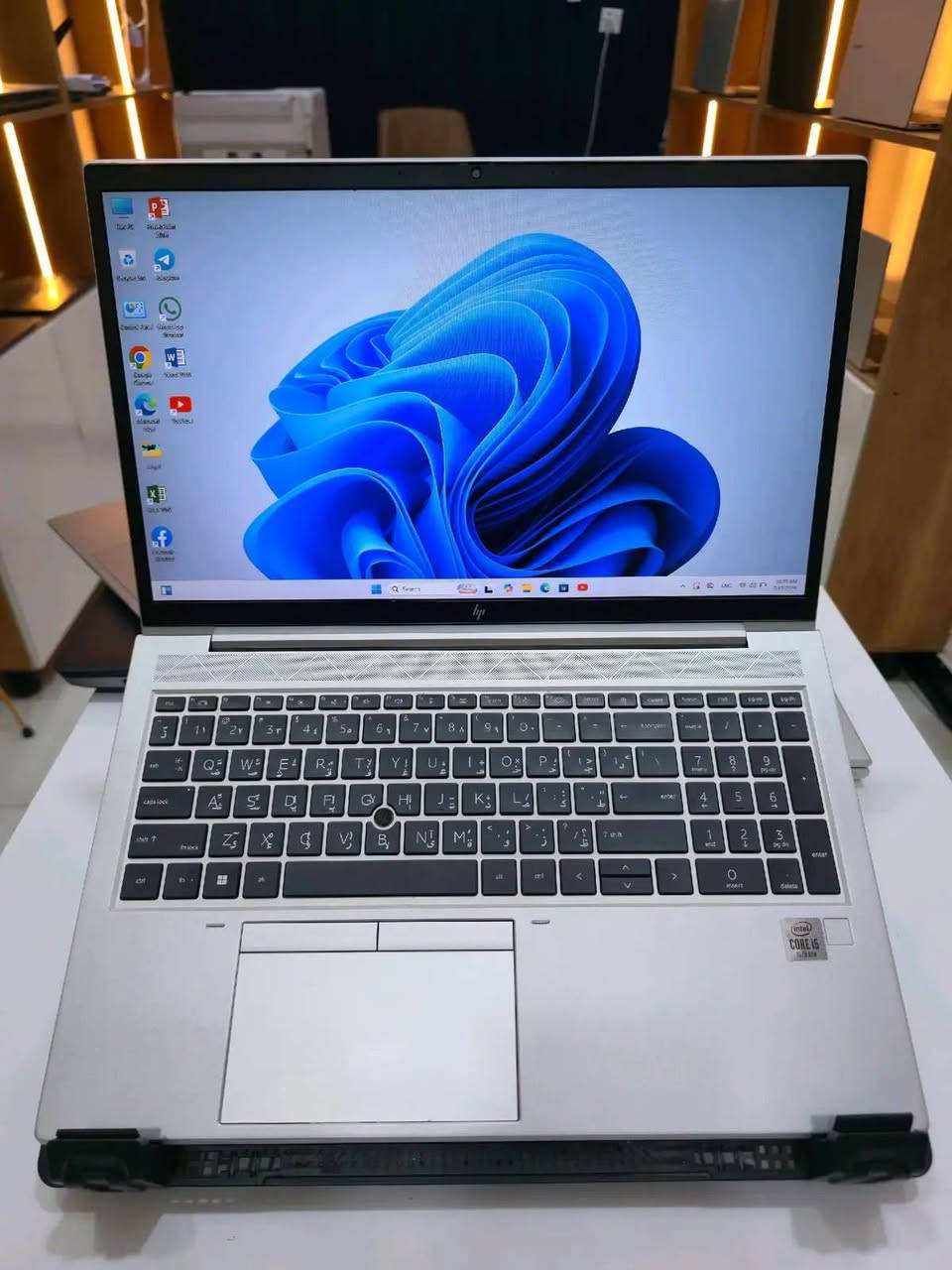 توفر لابتوب EliteBook 850 G7 جيل عاشر بسعر 435
 – المواصفات:
🖥️ المعالج: Intel Core i5-10310U – الجيل العاشر
🎮 كرت الشاشة: Intel UHD Graphics مدمج
🧠 الرام: 8GB DDR4
💾 التخزين: 256GB SSD
📺 الشاشة: 15.6 إنج Full HD (1920×1080)
🪟 النظام: Windows 11 Pro 64-bit
⚡ DirectX: 12
📡 الاتصال: Wi-Fi + Bluetooth
📷 الكاميرا: FHD Webcam
🔊 الصوت: سماعات وميكروفون مدمجان
🔌 المنافذ: USB-C Thunderbolt، USB 3.1 Type-A، HDMI، RJ-45 LAN، منفذ 3.5mm
⌨️ الكيبورد: Full Size مع NumPad + إضاءة خلفية لبعض النسخ
🔋 البطارية: تدعم HP Fast Charge
💼 مناسب لـ: الدراسة، الجامعة، Office، البرمجة، Photoshop، AutoCAD، والتصفح وتشغيل الفيديوهات.
واتساب فقط 7844515426
اتصال فقط‏‪***********‬‏
تلي كرام hw2lc
